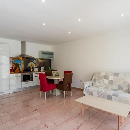 Apartment Fuer 4 Personen Ca 60 Qm In Empuriabrava, Costa Brava Golf De Roses Empuriabrava