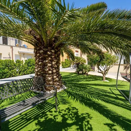 Fuer 4 Personen Ca 60 Qm In Empuriabrava, Costa Brava Golf De Roses *